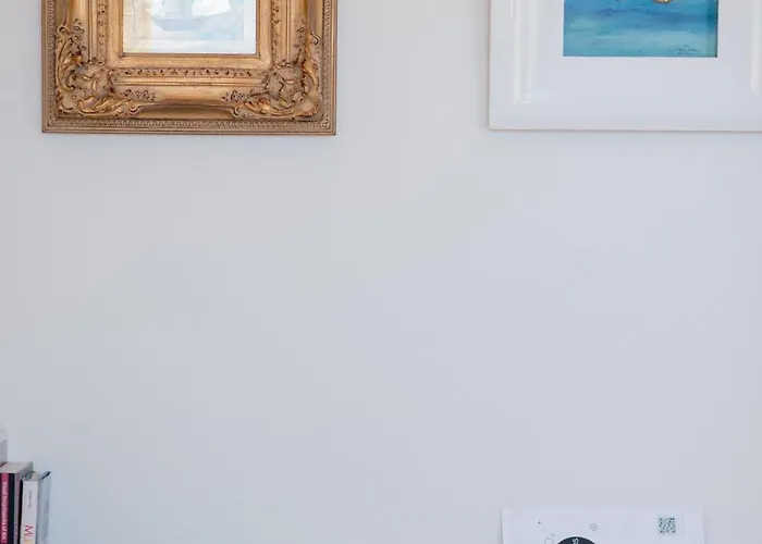 Noble 7 - Adults Only - Onar Collection Bed & Breakfast